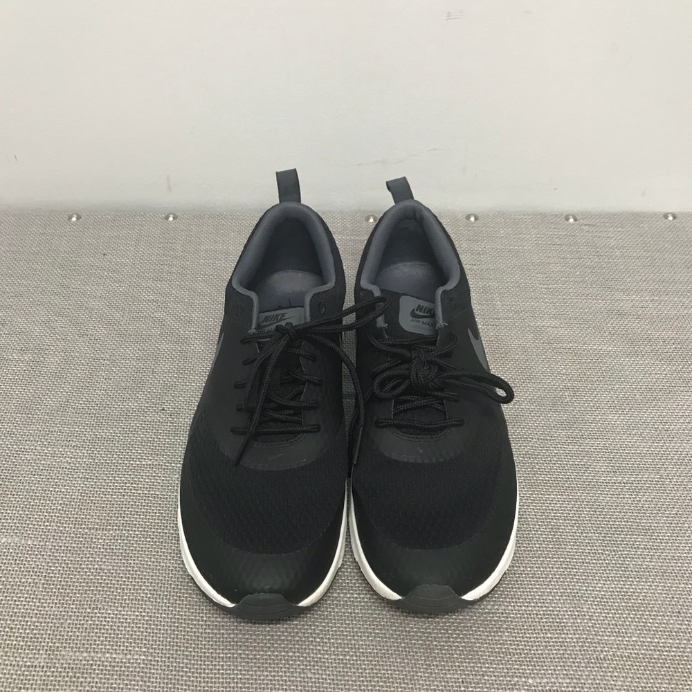In Great condition. Women’s Nike Sneakers